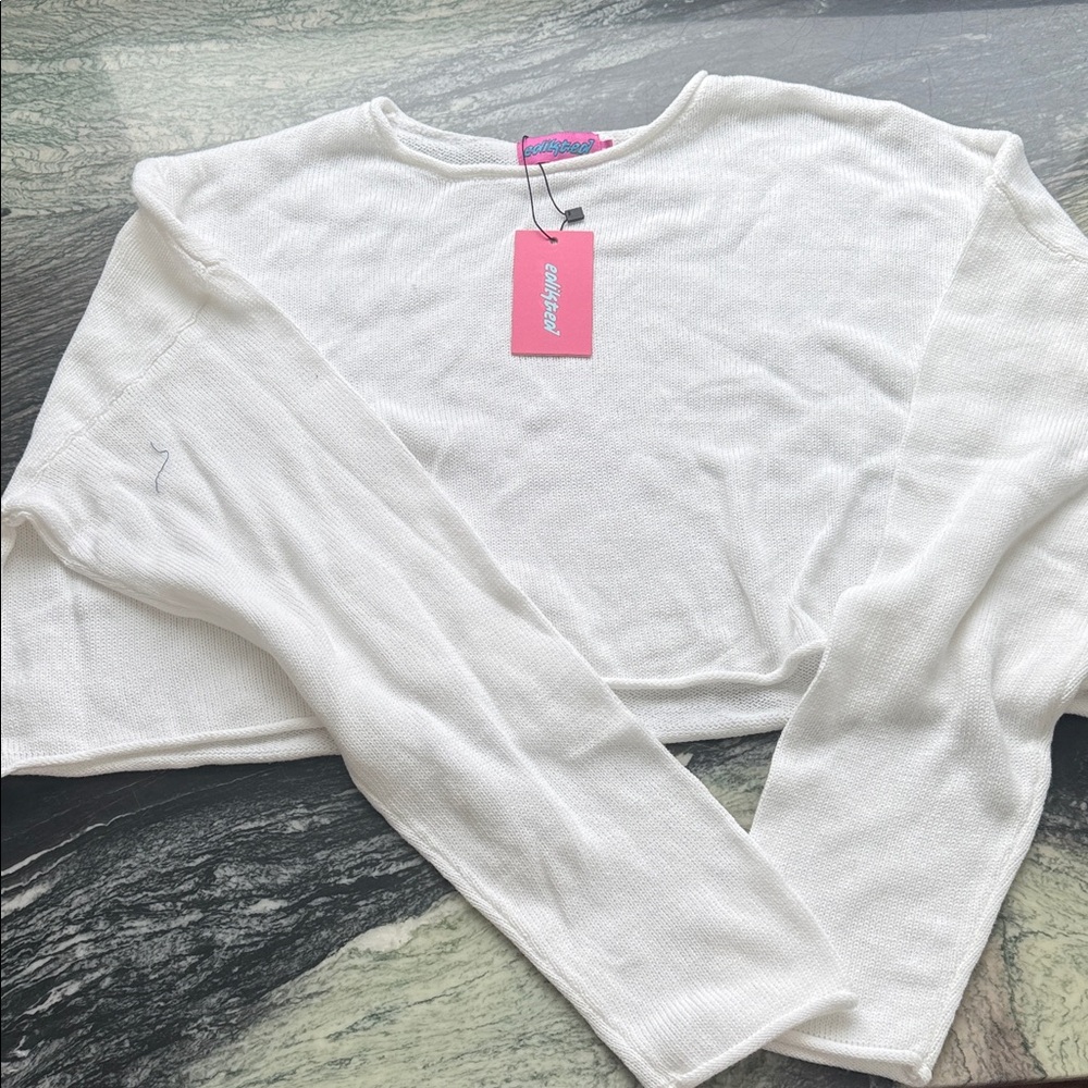 Edikted White Crew Neck Sweater Cropped